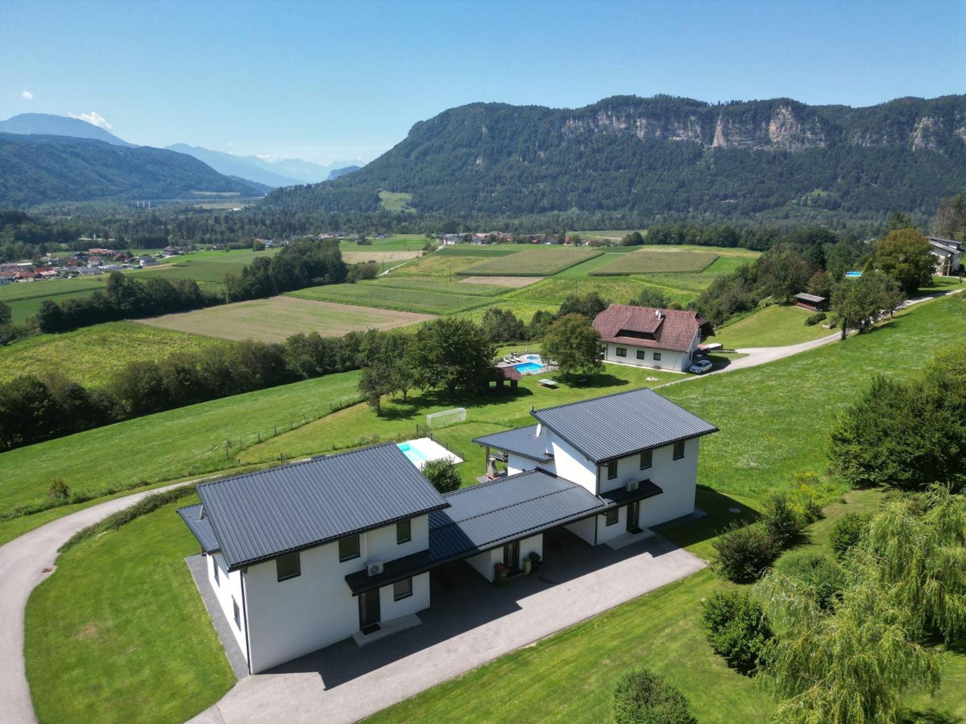 Ferienhaus Kaiser Villa Gallizien Exterior photo